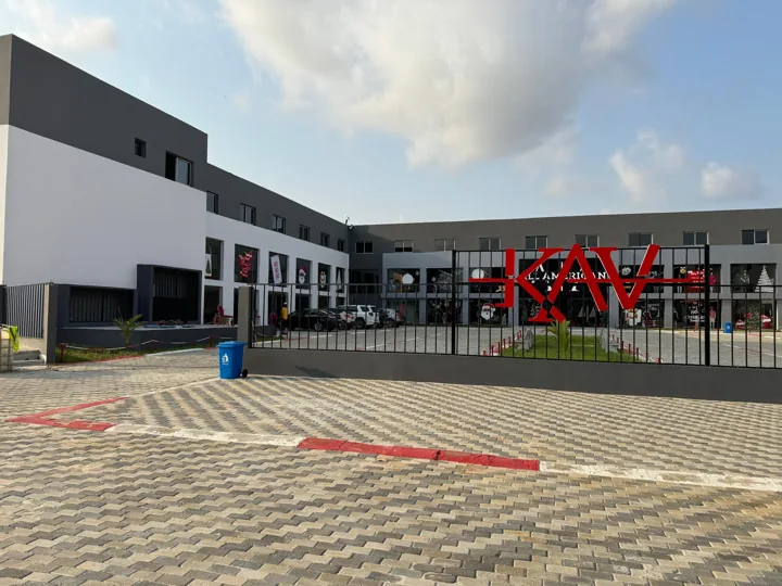 Centre Commercial KAV · vue 03